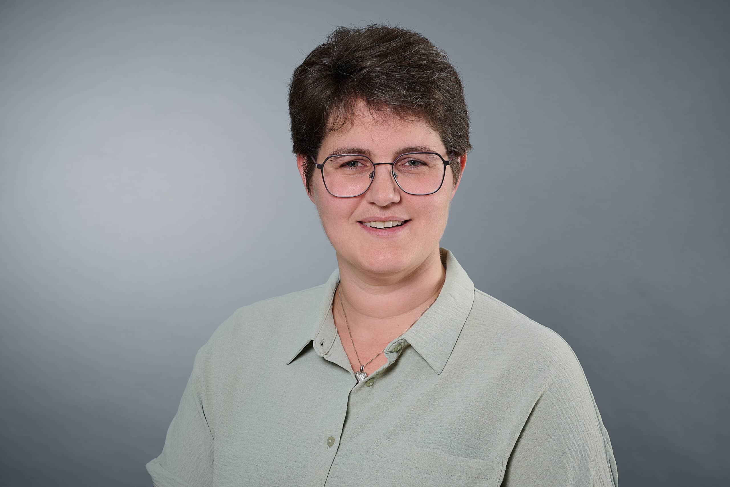 Ageba Gruppe - Belinda Marquis